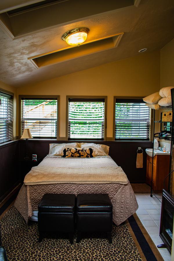 Rooster Hill Guest House Port Angeles Zewnętrze zdjęcie
